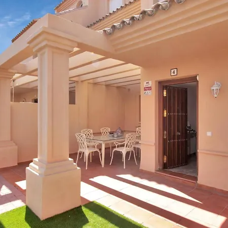 Hébergement de vacances Townhouse With Ocean Views, Bbq, Elevator, Padel And Pool - Costa Galera Park 25